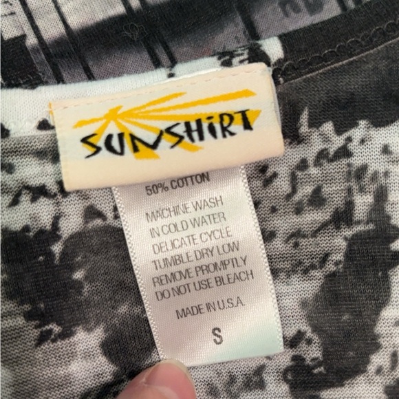 Sunshirt Tank Top - Picture 3 of 3